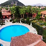 Palme Hotell 4*