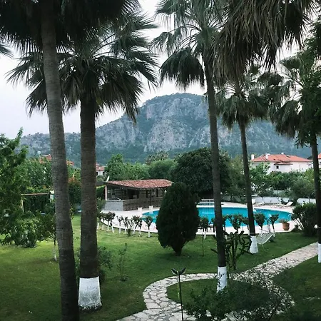 Otel Palme 2*